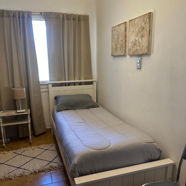 Chacra Los Cipreses - Casa completa con gran parque arbolado, 7 personas, entorno tranquilo - Vacation Home - 24
