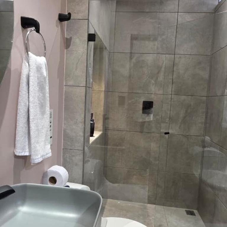 Breathe Retreat House - Family Room with Private Bathroom - 4