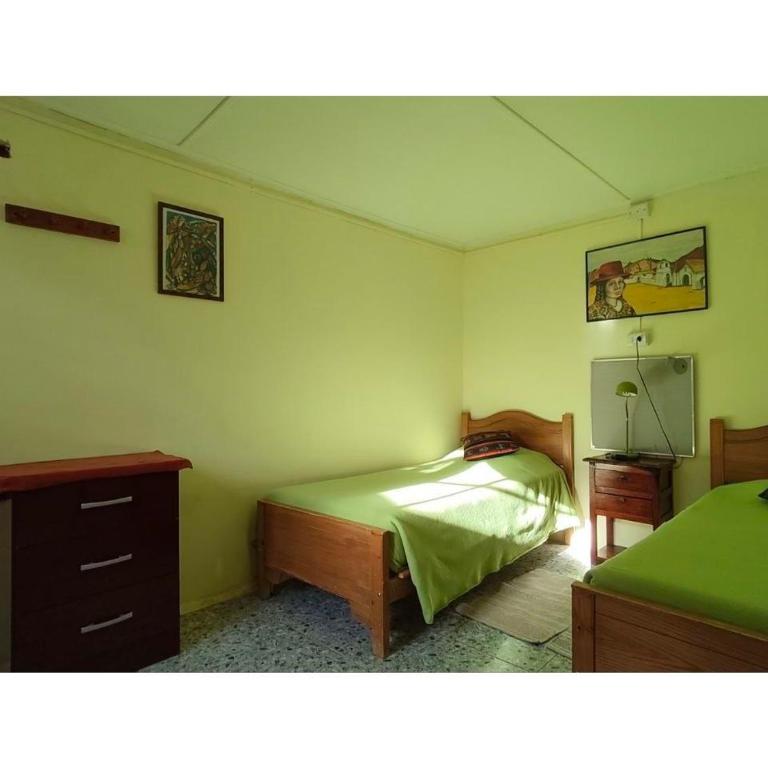 Hostal Sonchek - Habitación Doble con baño privado - 2 camas - 2