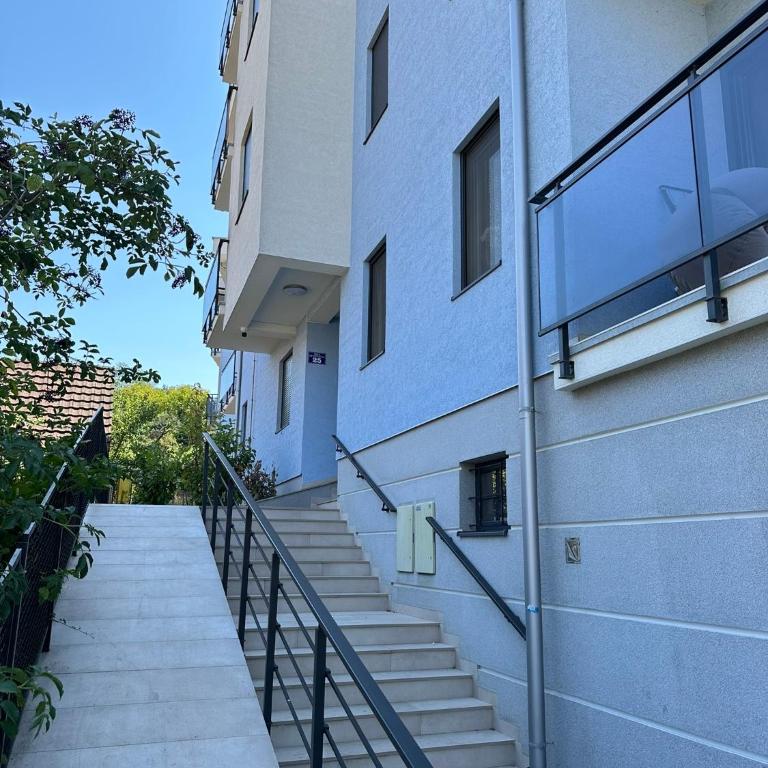 Dea Lux - One-Bedroom Apartment - 28