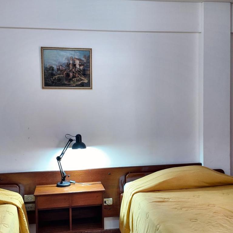 Gran Hotel Mediterráneo - Two-Bedroom Apartment with Balcony - 7
