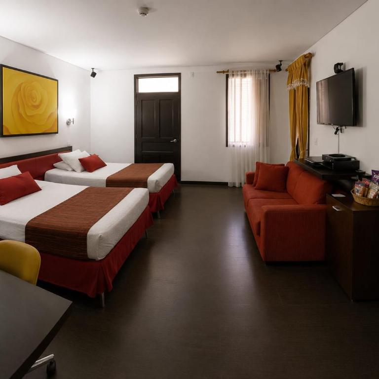 Hotel y Hostal cf bed y breakfast - Deluxe Family Room - 36