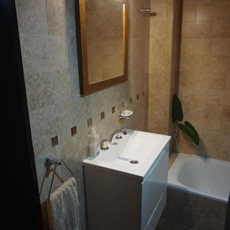 Acogedor departamento céntrico con estilo viajero - Apartamento de 2 dormitorios - 2
