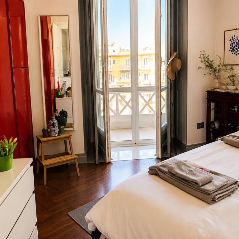 Naples&Love Panoramic Balconies & Duomo - Casa con 3 Camere da Letto - 4