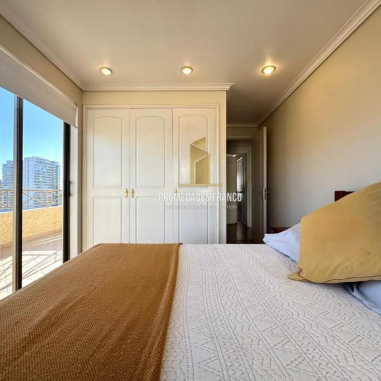 Arriendo Departamento para 8 Viña con Vista al Mar Exclusivo Sector Poniente - Apartamento - 1