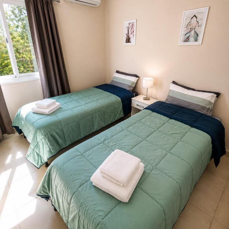 Moderno y amplio Departamento con cochera - Two-Bedroom Apartment - 9