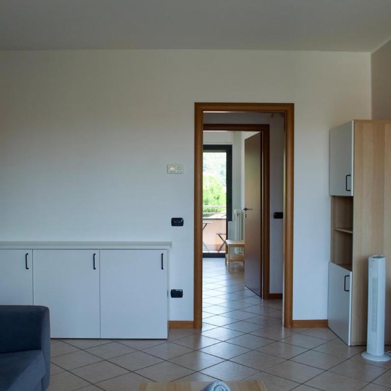 Como Grand Apartment - Elegant 3 room apartment - Three-Bedroom Apartment - 7