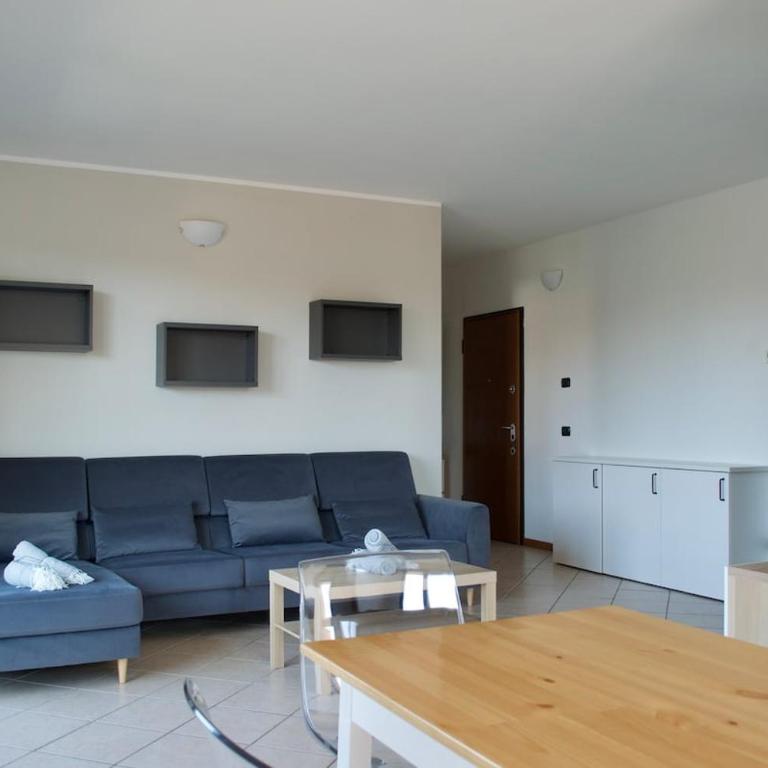 Como Grand Apartment - Elegant 3 room apartment - Three-Bedroom Apartment - 20