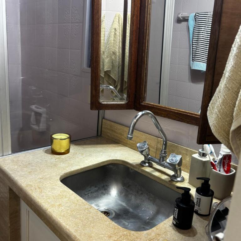 Hermosa quinta en Ezeiza, gran parque y seguridad - Casa de 4 dormitorios - 11