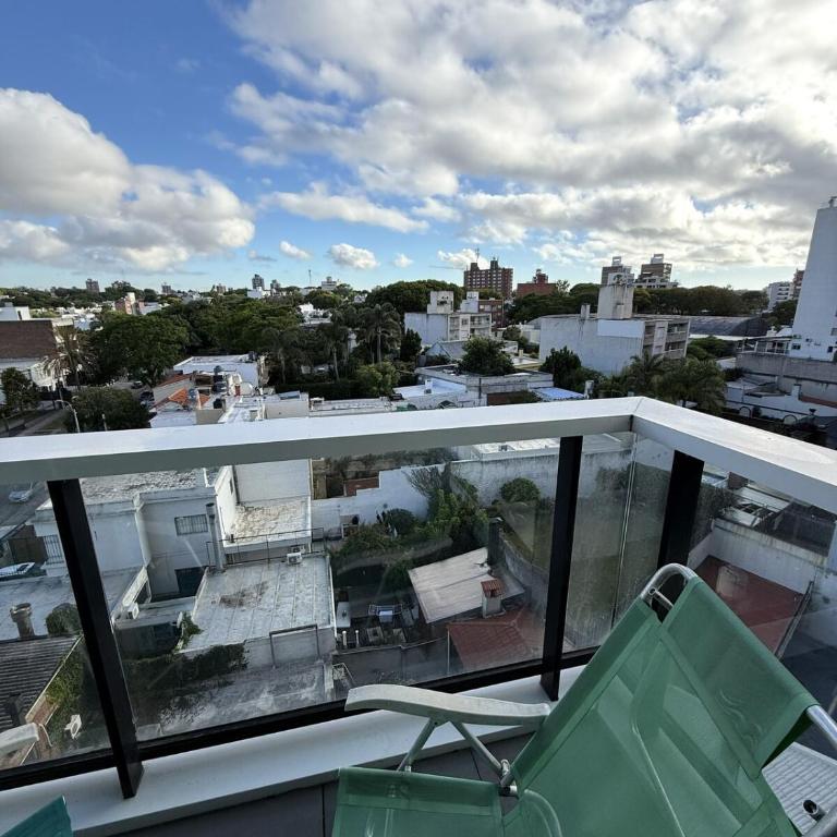 Apartment in an excellent location on Rambla Buceo - Apartamento de 2 dormitorios - 2