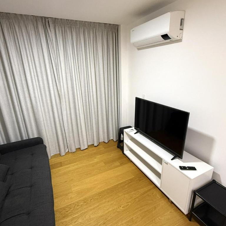 Apartment in an excellent location on Rambla Buceo - Apartamento de 2 dormitorios - 30