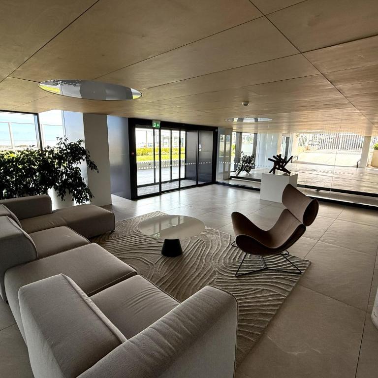 Apartment in an excellent location on Rambla Buceo - Apartamento de 2 dormitorios - 34