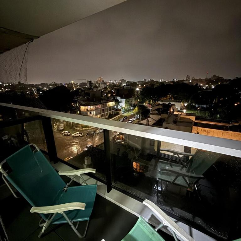 Apartment in an excellent location on Rambla Buceo - Apartamento de 2 dormitorios - 35