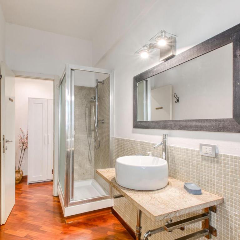 Gorgeous Apartment In Genova With Wifi - One-Bedroom Apartment - 6