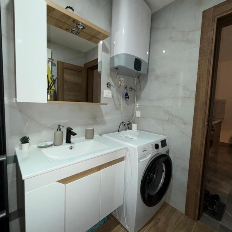 Velora Residence - One-Bedroom Apartment - 12
