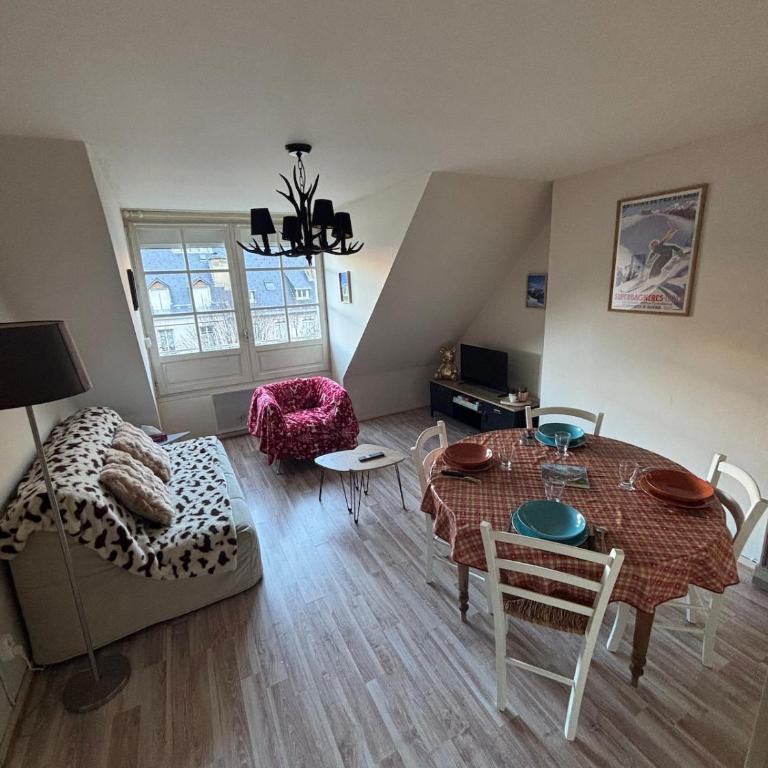 Appartement T2 centre ville Bagnères-de-Luchon - One-Bedroom Apartment - 16