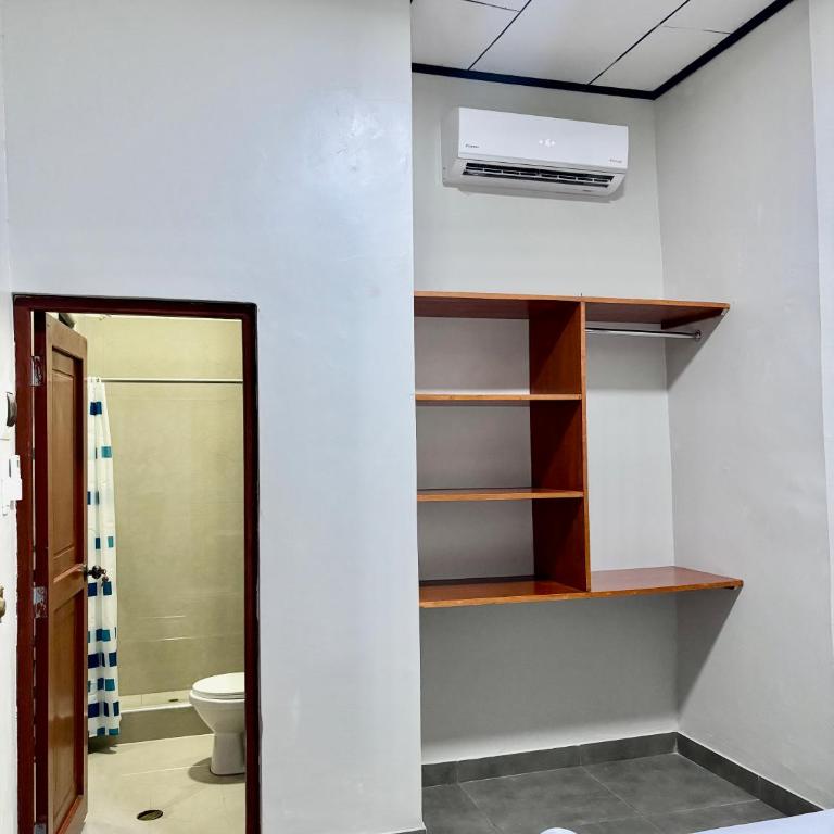 Modern and cozy private room 101 - Double Room with Private Bathroom - 4