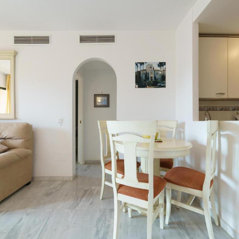 Apartment with communal pool in the heart of the Costa del Sol - Casa de vacaciones de 2 dormitorios - 11