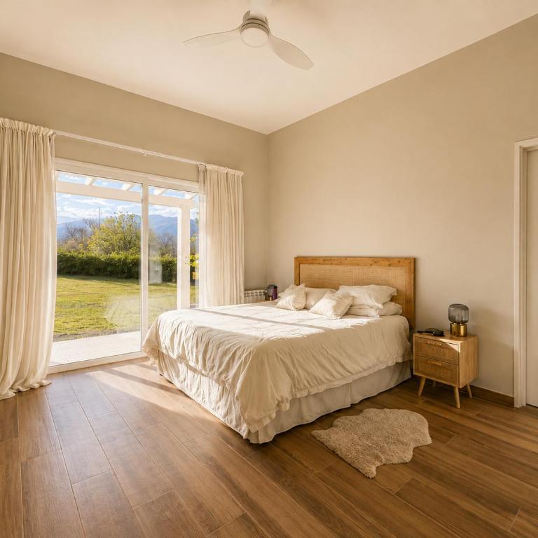 Casa exclusiva con piscina y vistas a los cerros - Deluxe Villa - 8