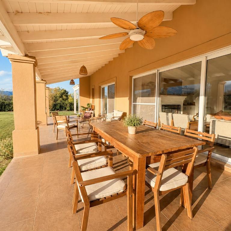 Casa exclusiva con piscina y vistas a los cerros - Deluxe Villa - 9