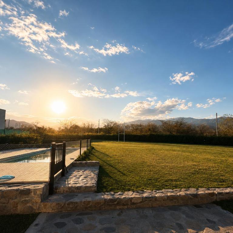 Casa exclusiva con piscina y vistas a los cerros - Deluxe Villa - 11