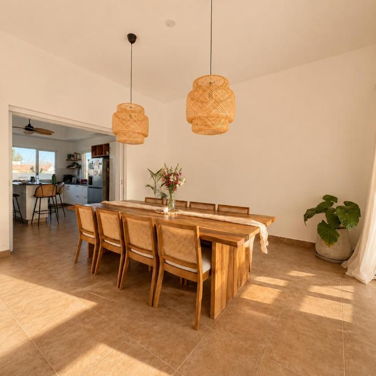 Casa exclusiva con piscina y vistas a los cerros - Deluxe Villa - 15