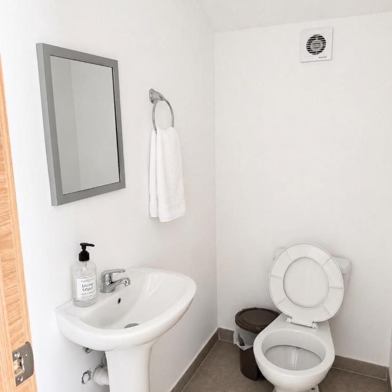 casa moderna cerca del aeropuerto de Quito - Casa con 1 dormitorio - 13