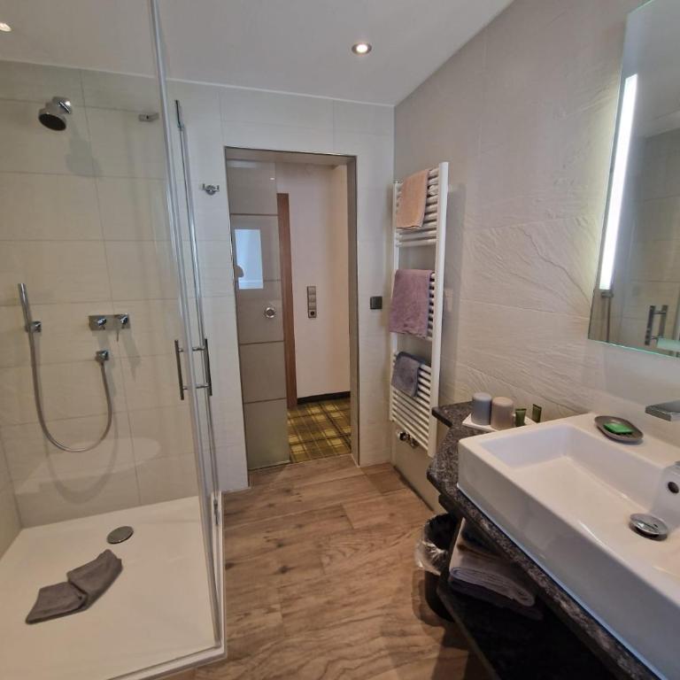 Hotel Seeblick - Doppelzimmer - 4