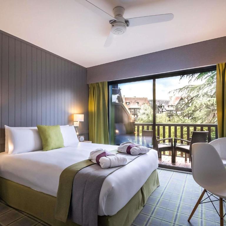 Mercure Deauville Centre - Chambre Double Privilège avec Balcon - Vue sur Parc - 1