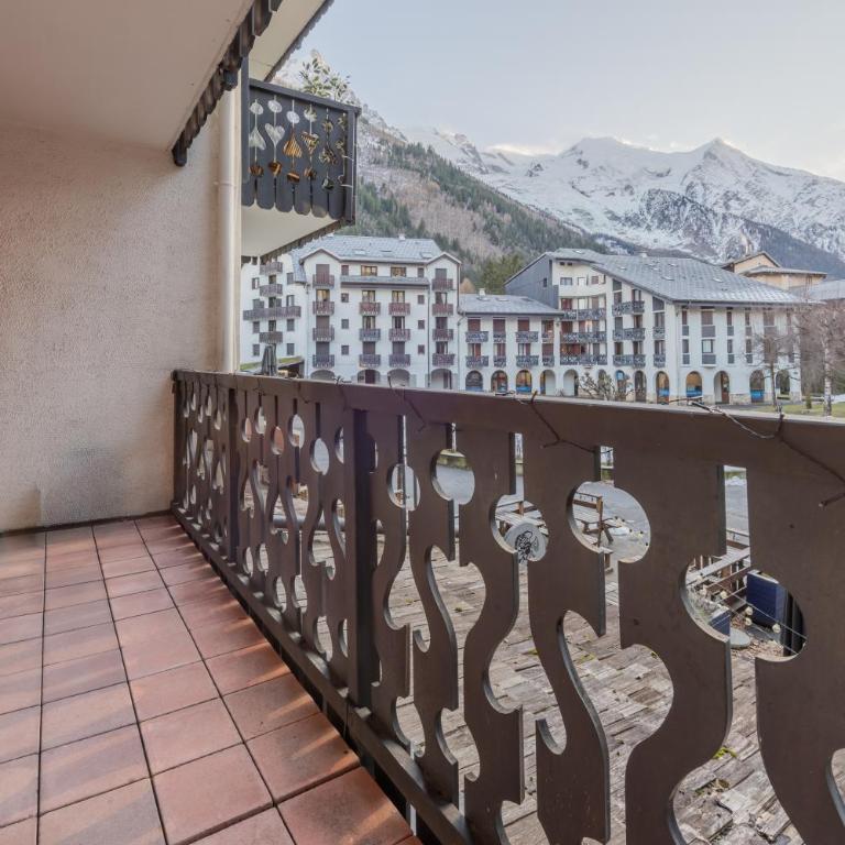 Cham Sud Chailloud102 Chamonix Centre Balcony Views Sleeps 3 - Happy Rentals - Apartment mit Balkon - 2