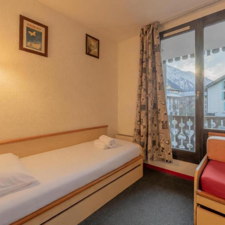 Cham Sud Chailloud102 Chamonix Centre Balcony Views Sleeps 3 - Happy Rentals - Apartment mit Balkon - 7