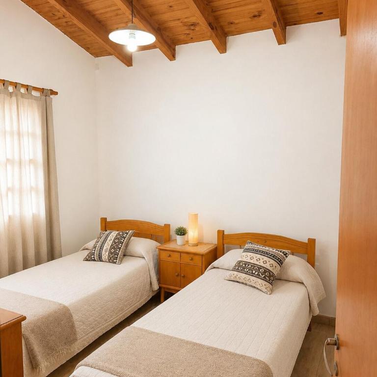 Casa mendocina con gran jardín y parrilla - Casa de 2 dormitorios - 5