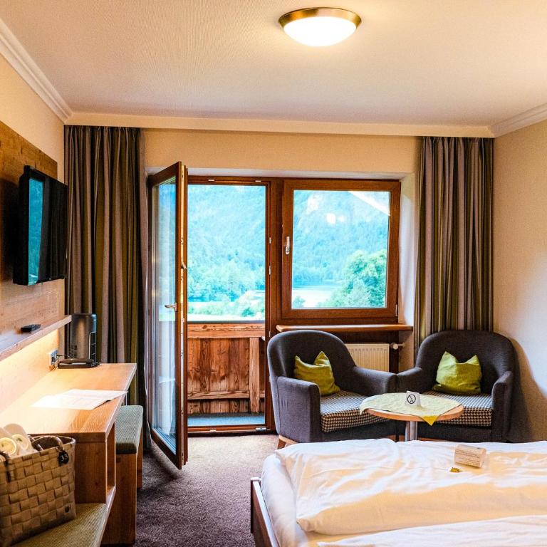Hotel Seeblick - Doppelzimmer mit Seeblick - 9