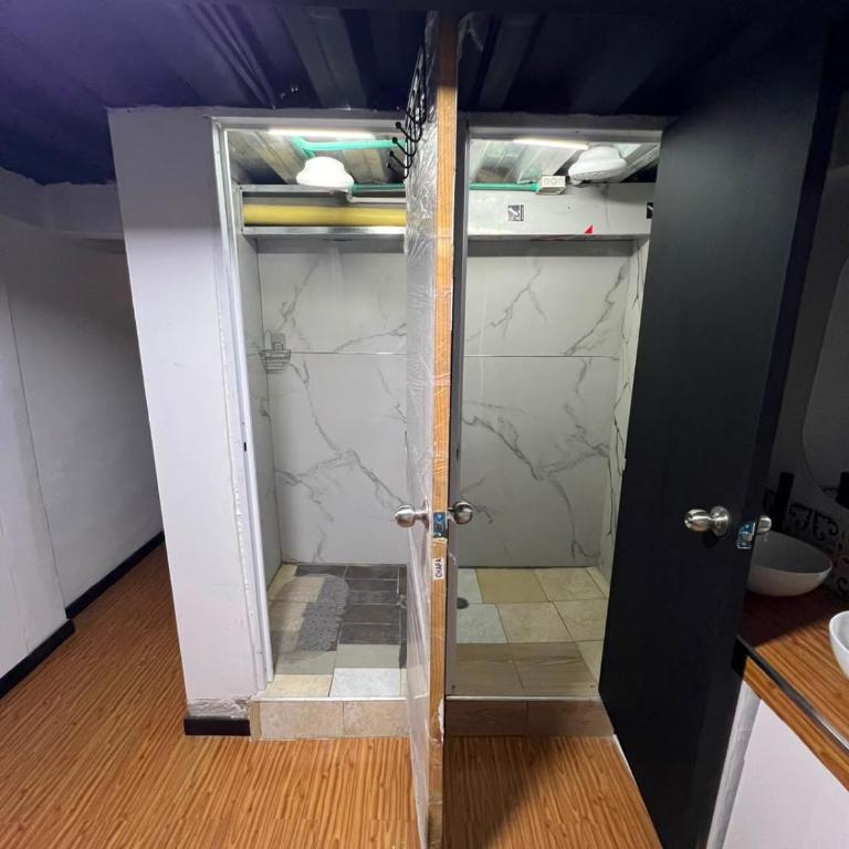 Apartamento Completo de 3 hab Quinto piso - Apartamento de 3 dormitorios - 29