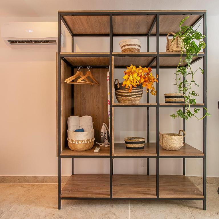 Moderno apartamento cerca a la playa el laguito - One-Bedroom Apartment - 10