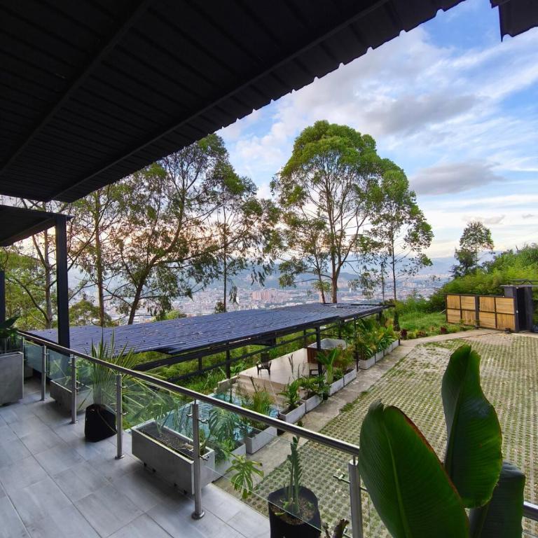 This mansion hides more than one secret - Villa - 89