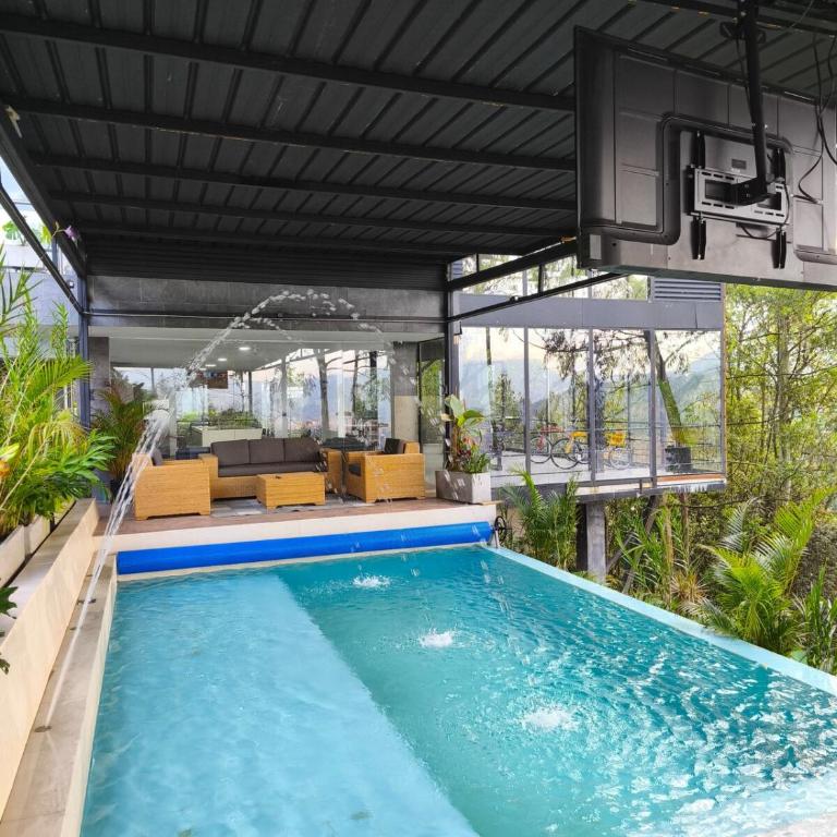 This mansion hides more than one secret - Villa - 100
