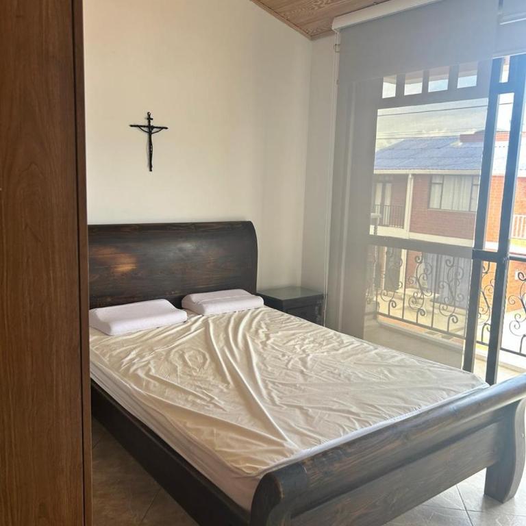 Casa de Descanso en Anapoima - Casa de 4 dormitorios - 3