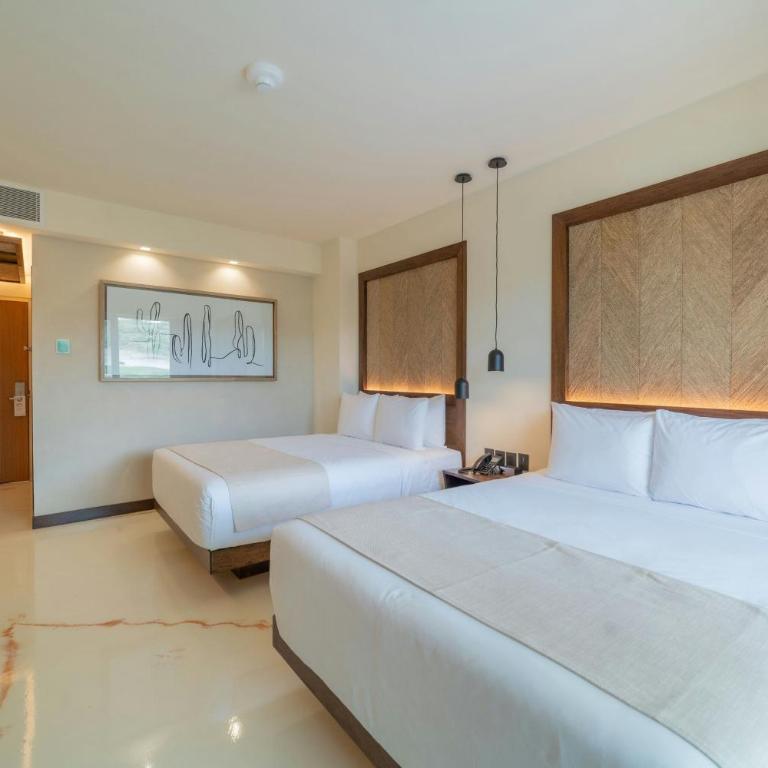 Hotel Indigo La Paz Puerta Cortes by IHG - Habitación Doble Estándar con vistas al jardín - 1