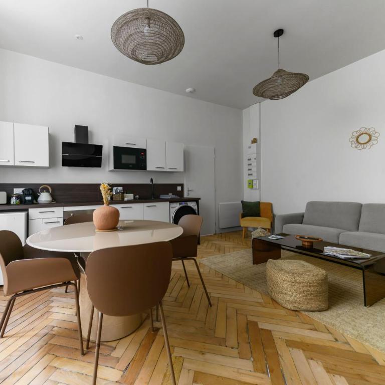 Splendid - Appartement design en centre ville - One-Bedroom Apartment - 29