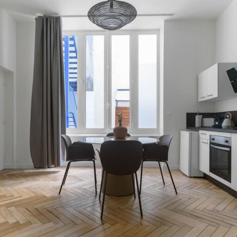 Splendid - Appartement design en centre ville - One-Bedroom Apartment - 32