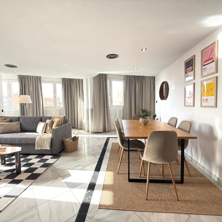 Apartamento Exclusivo de Diseño y piscina en centro de Torremolinos - Apartment mit 2 Schlafzimmern - 2