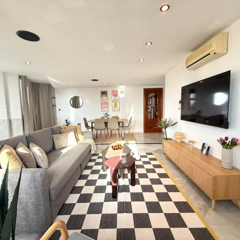 Apartamento Exclusivo de Diseño y piscina en centro de Torremolinos - Apartment mit 2 Schlafzimmern - 6
