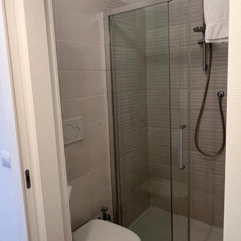 Francarooms - Double Room with Private Bathroom - 5