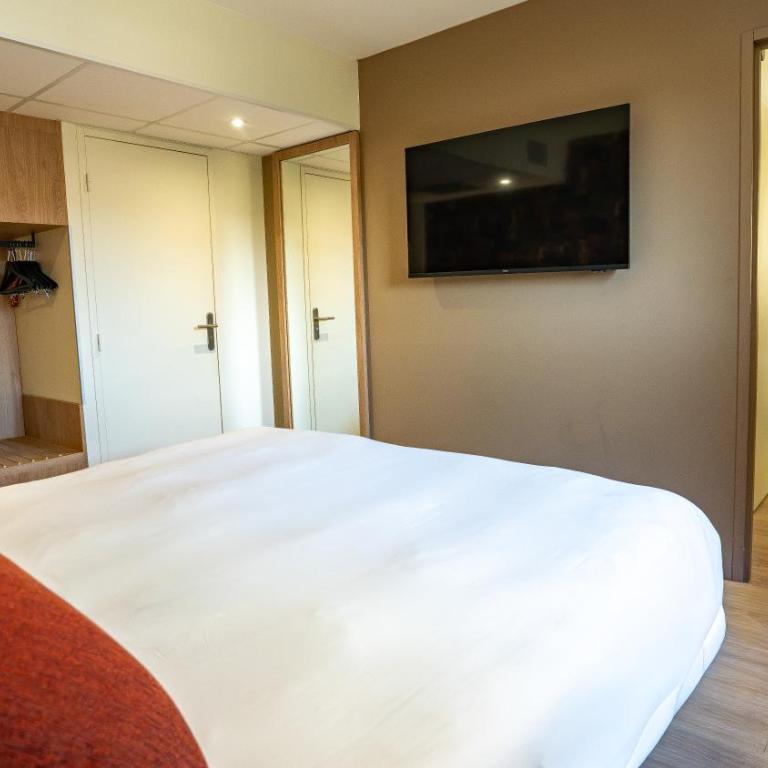 The Originals Boutique, Hôtel Le Marmotel, Clermont-Ferrand - Chambre Familiale - 13