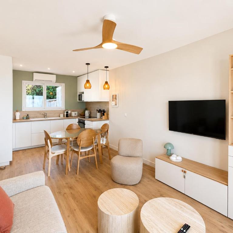 Maison vue mer Plages et Port de Sanary à Pied - Villa 1 Chambre - 17