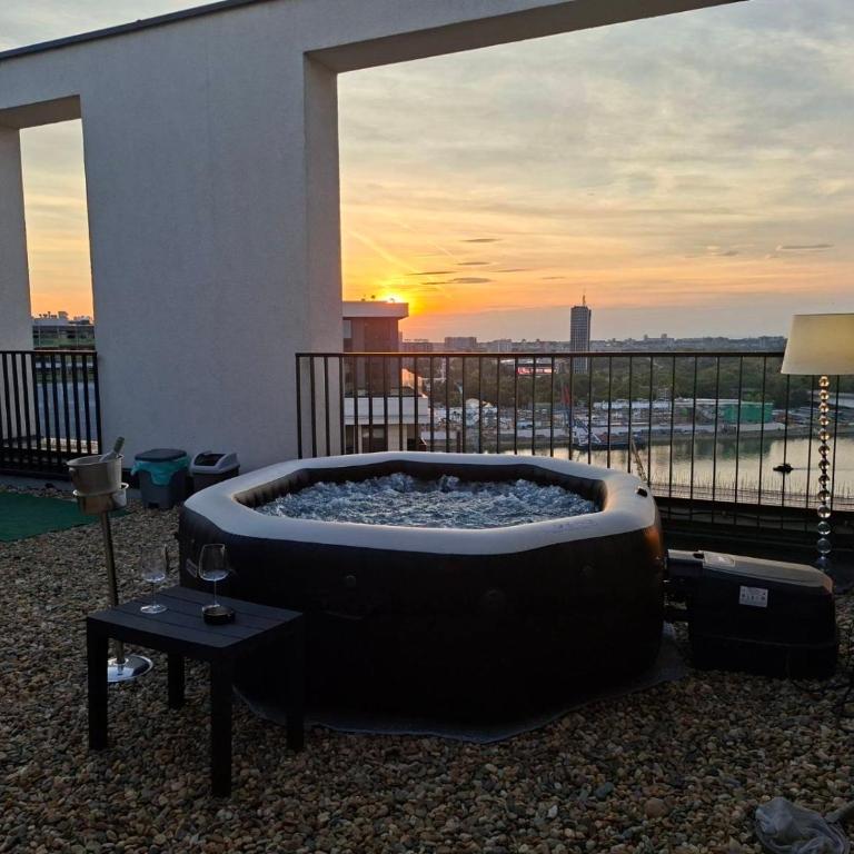 Belgrade Waterfront PENTHOUSE with Private Jacuzzi - Apartman sa 3 Spavaće Sobe - 1