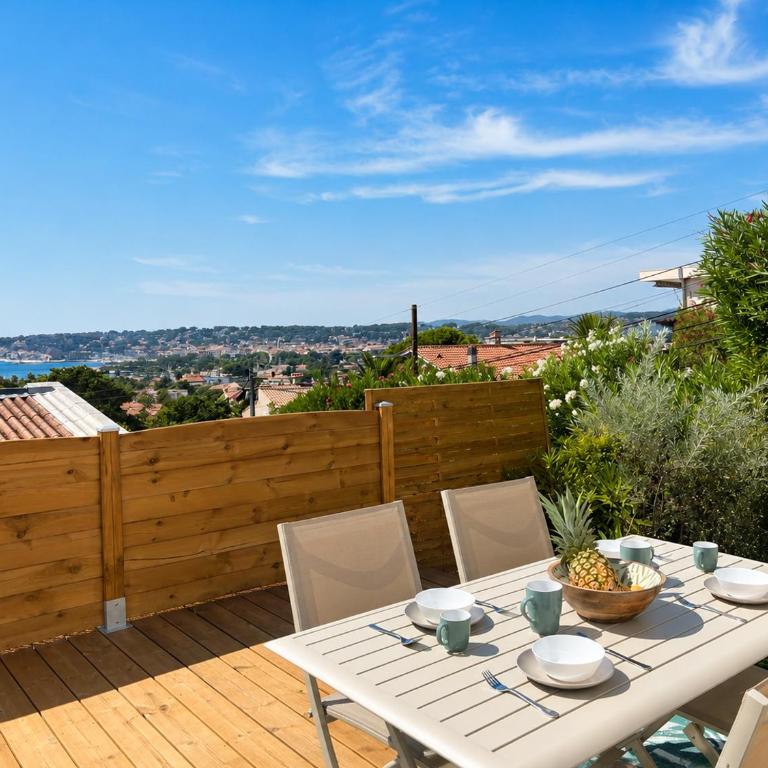 Maison vue mer Plages et Port de Sanary à Pied - Villa 1 Chambre - 24