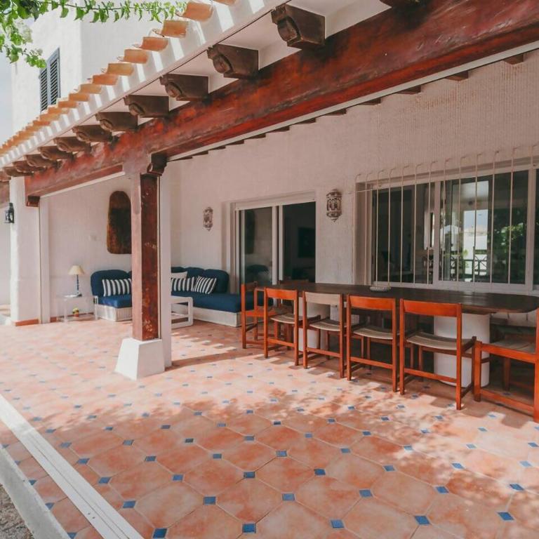 Villa con piscina privada a pocos pasos del mar - Villa - 8