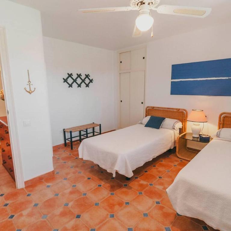 Villa con piscina privada a pocos pasos del mar - Villa - 17